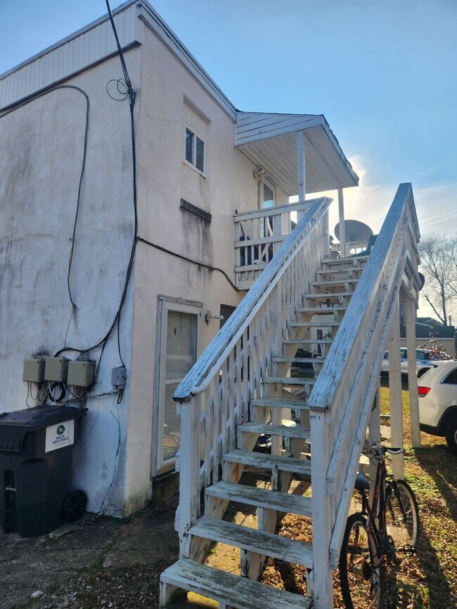 Building Photo - TAIT 112