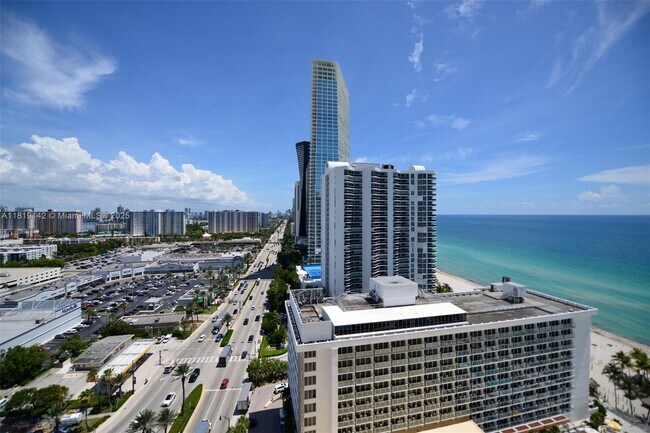 Building Photo - 16699 Collins Ave