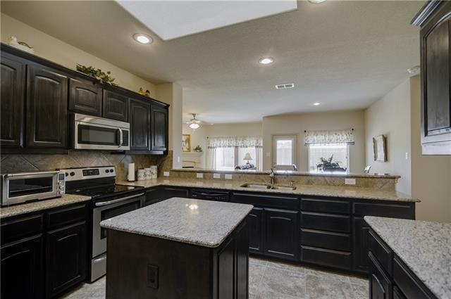 Building Photo - 3329 Tamarack Ln