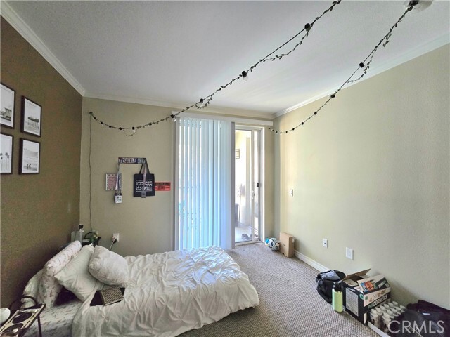 Building Photo - 2225 Scholarship