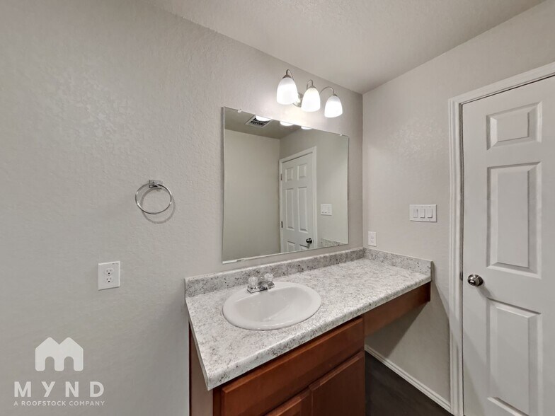 Building Photo - 3806 Colemans Run
