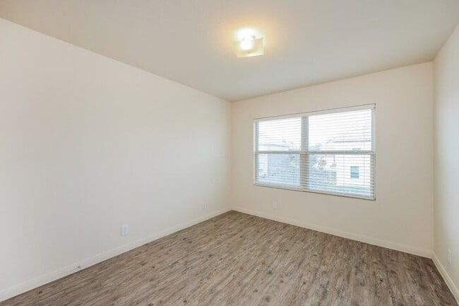 Building Photo - 4803 War Horse Dr