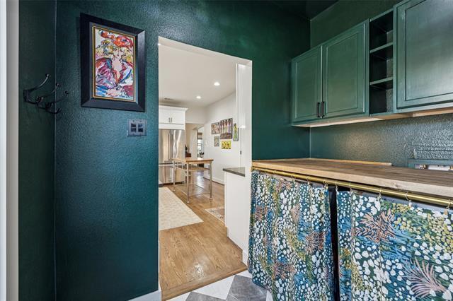 Building Photo - 5019 Stoneleigh Ave