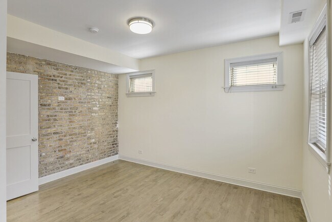 Building Photo - 1630 W Gregory St