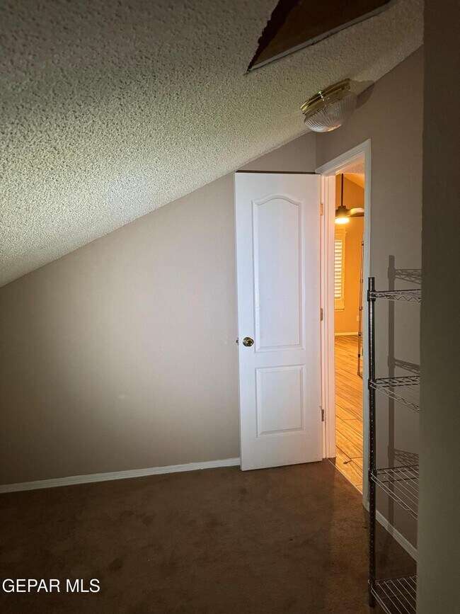 Building Photo - 1428 Beethoven Pl