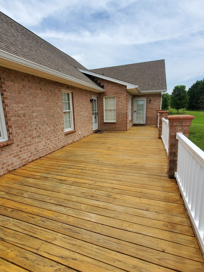 Building Photo - 178 Meadowbrook Cir