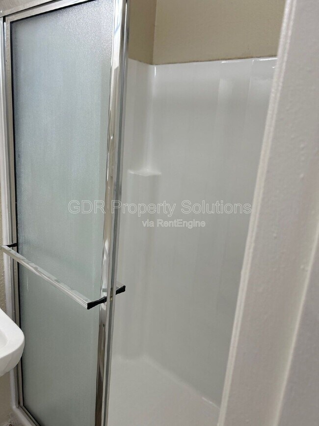 Building Photo - 401 14th St NW