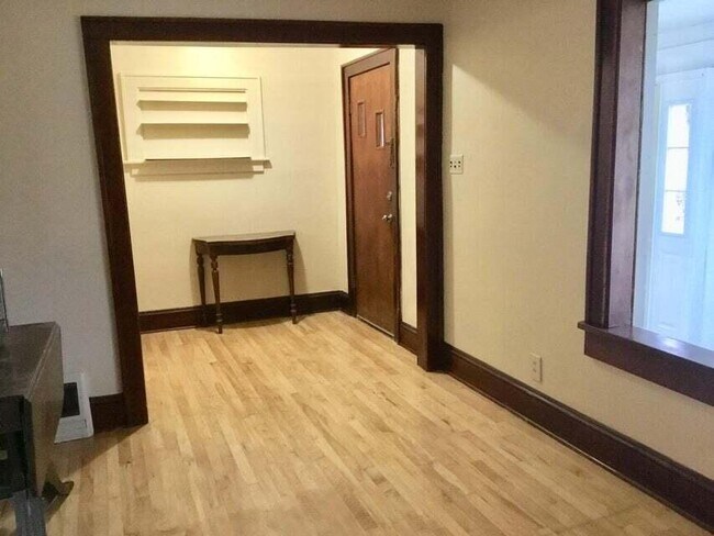 Building Photo - 6111 W St Paul Ave