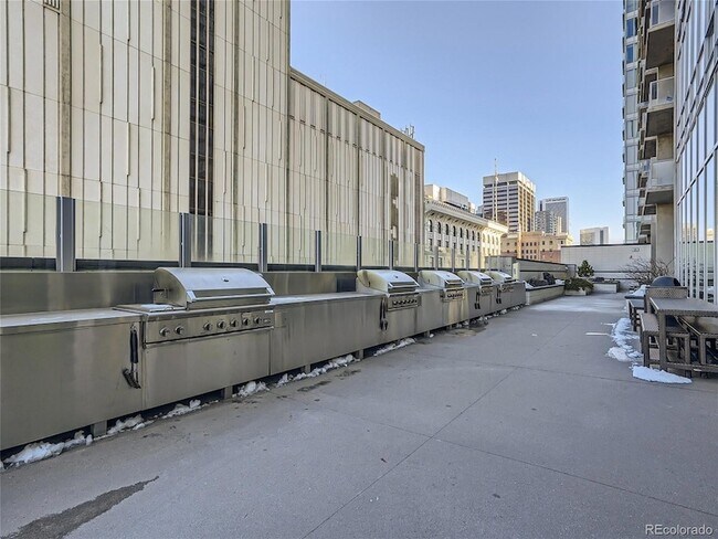 Building Photo - 891 14th St