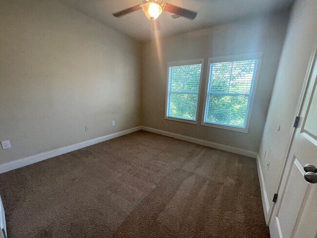 Building Photo - PRE-LEASING FOR AUGUST 2025!