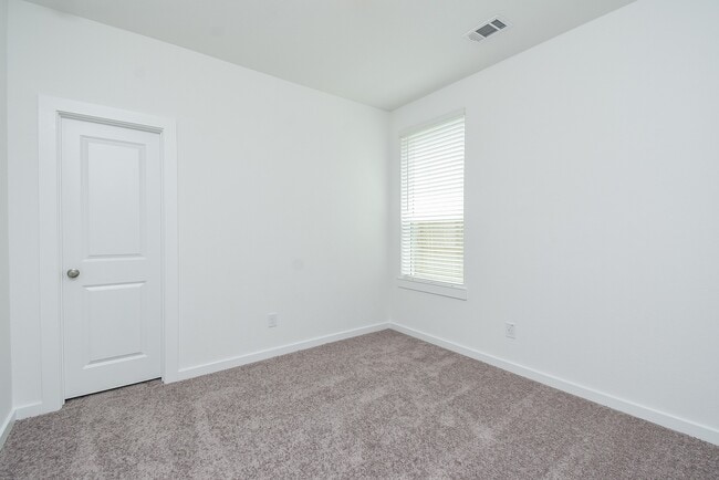 Building Photo - 5115 Murillo Dr