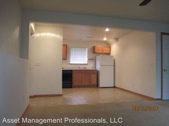 Primary Photo - 614 St Johns Ave