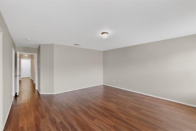 Building Photo - 708 Lark Dr