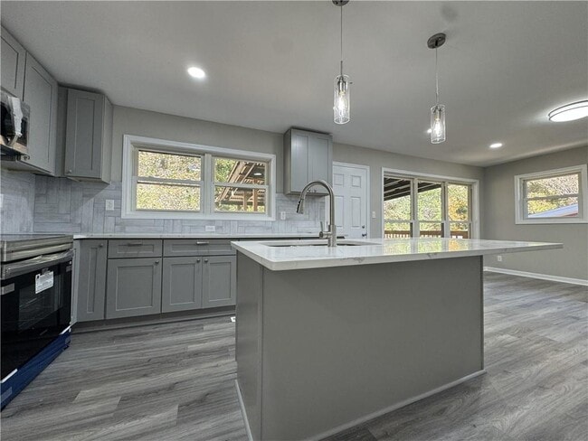 Building Photo - 3489 Creighton Rd SW