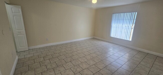 Building Photo - 1313 White Pine Dr