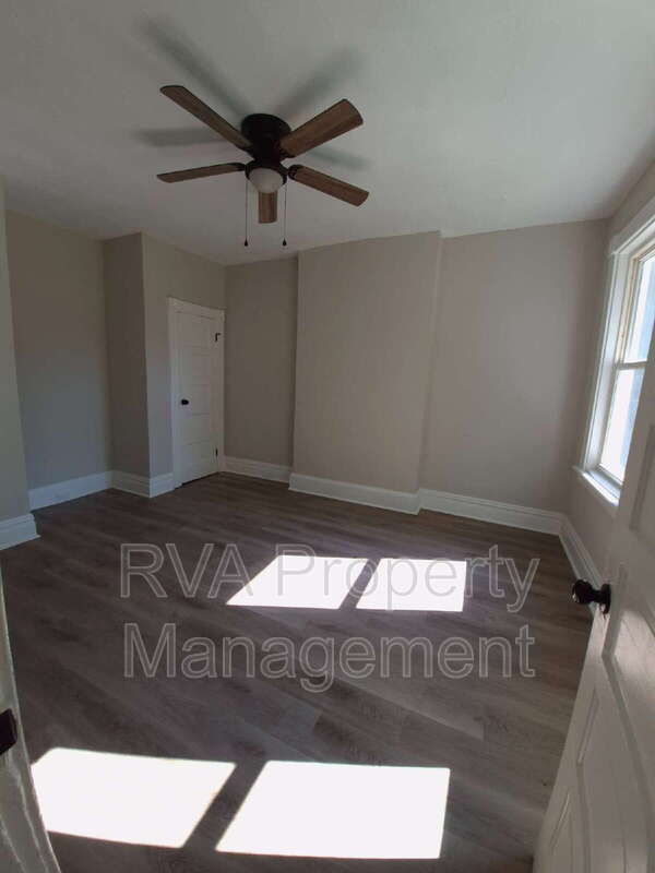 Building Photo - 3105 2nd Ave