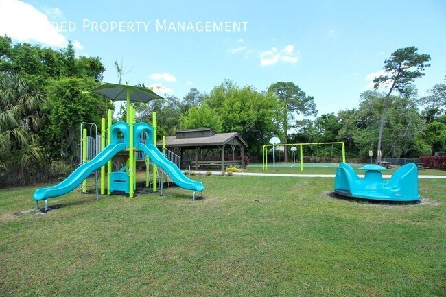 Building Photo - 301 Dryberry Way