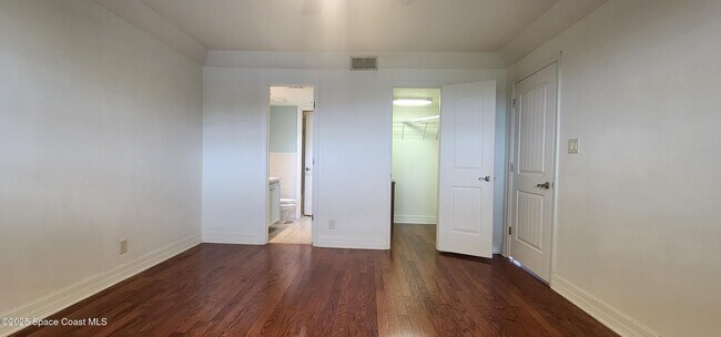 Building Photo - 500 Palm Springs Blvd