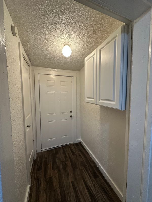 Building Photo - 1629 W 31st St