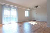 Building Photo - Condo