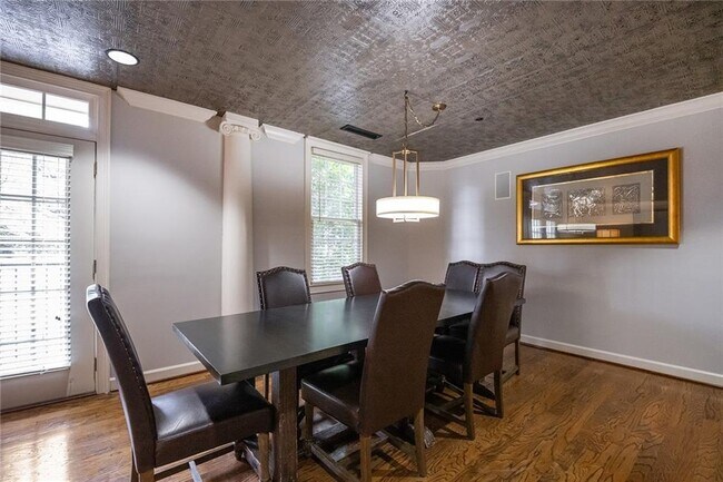 Building Photo - 1735 W Peachtree St NE