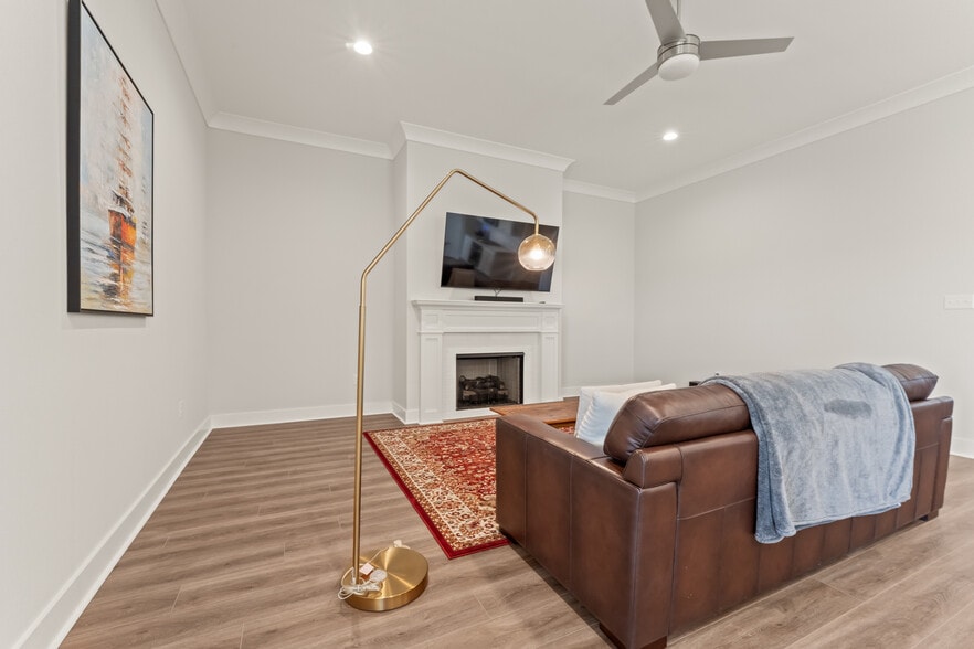 Building Photo - 3145 Creekmere Ln