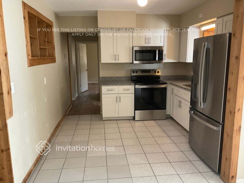 Building Photo - 8924 110th Ln N