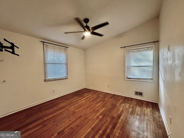Building Photo - 694 Inglewood Dr