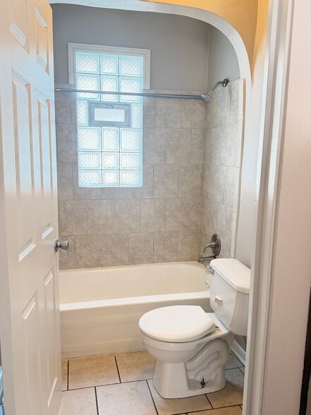 Bathroom Main Level - 9351 Kennedy Ave