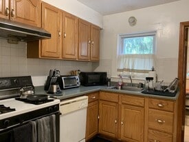 Building Photo - 27 Roosevelt Rd