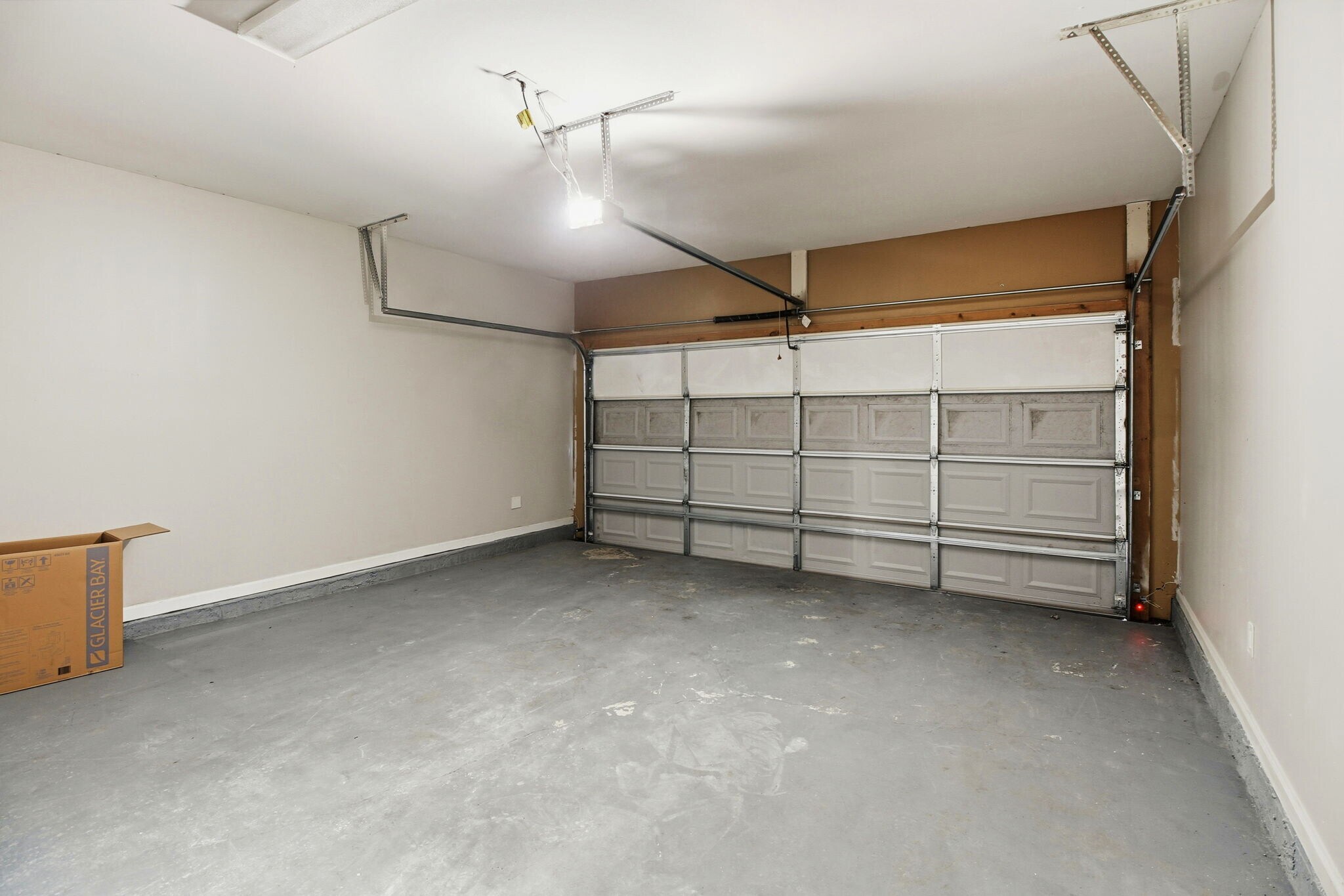 Building Photo - 1610 Chattahoochee Ct