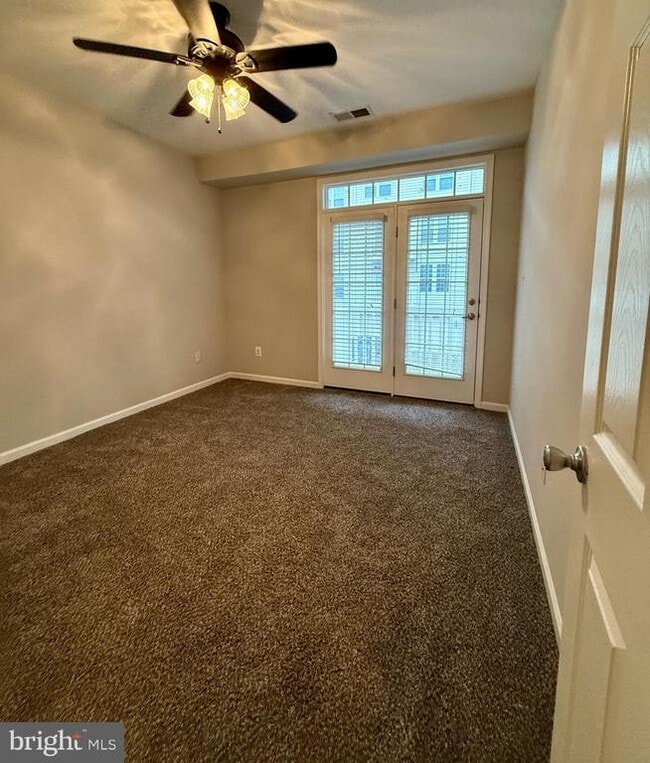 Building Photo - 2593 Eastbourne Dr