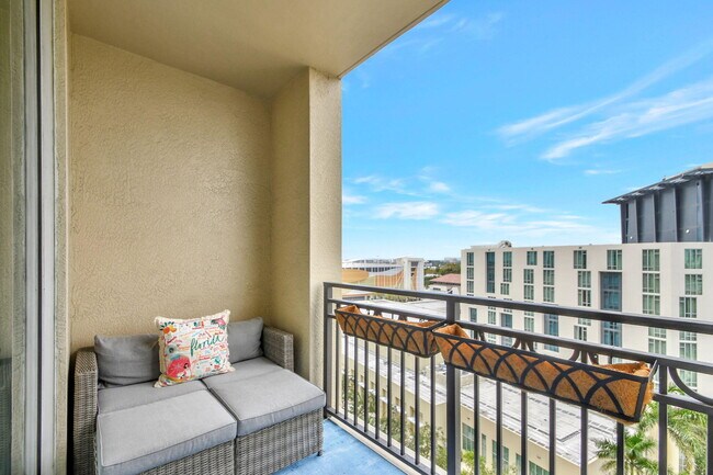 Building Photo - 550 Okeechobee Blvd