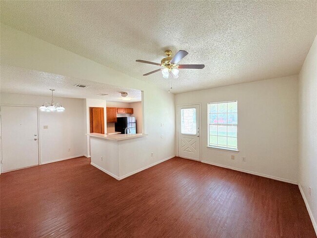 Building Photo - 1215 Ridgemont St