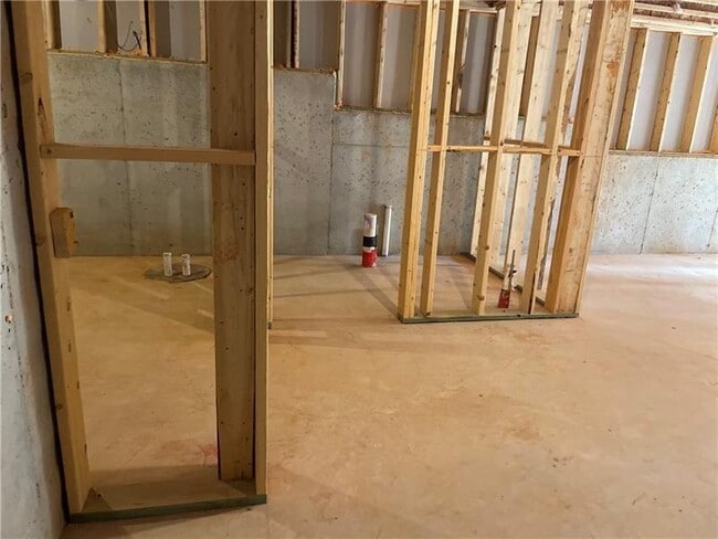 Building Photo - 240 Summerwood Ln