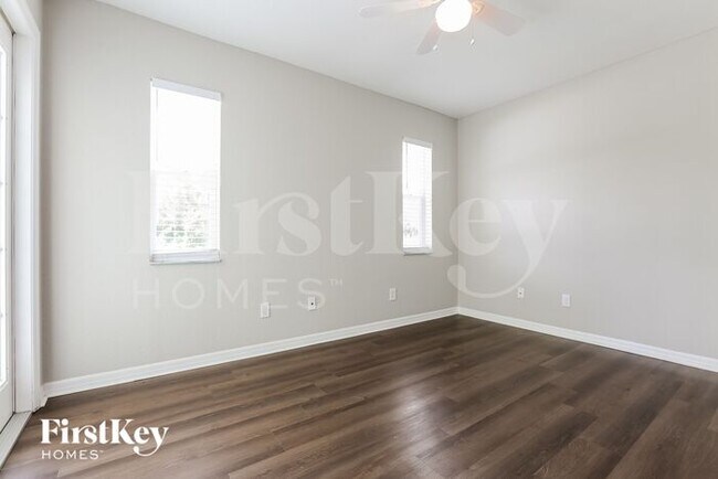 Building Photo - 4390 La France Ave