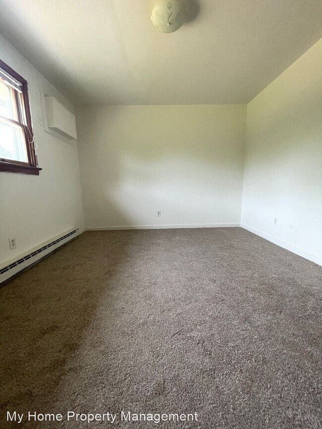 Building Photo - 2 br, 1 bath House - 1073 Donegal Springs Rd