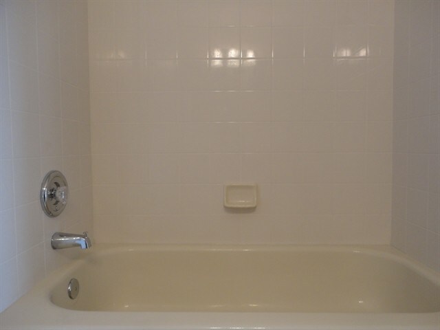 Building Photo - 8840 Royal Enclave Boulevard