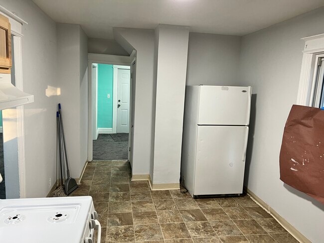 Kitchen - 17 Superior Ter