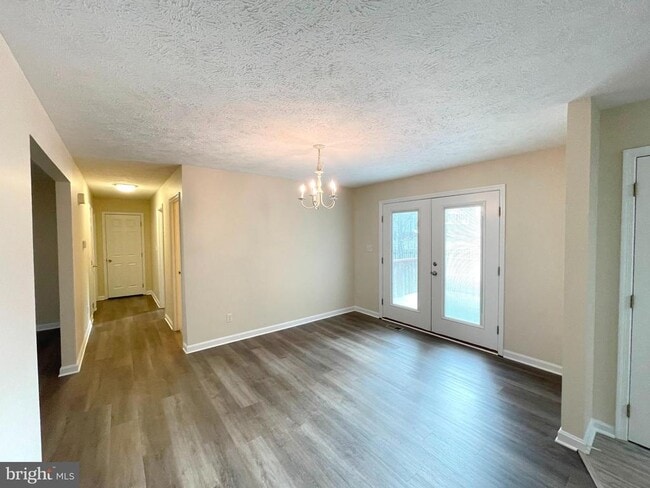 Building Photo - 20847 Sandstone St