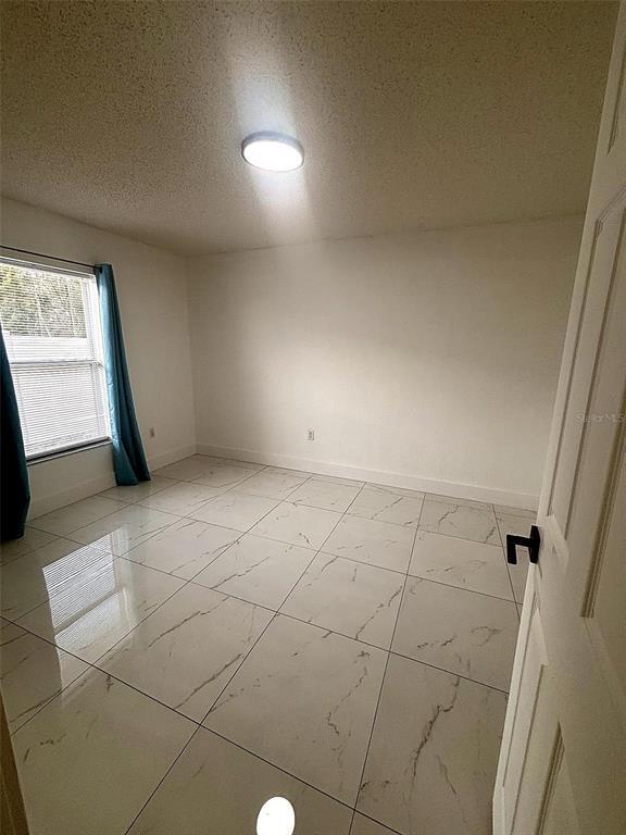 Building Photo - 2222 Champlain Ave