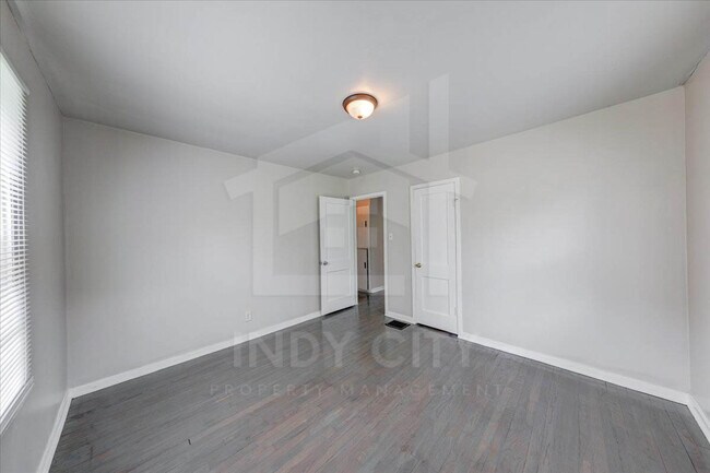 Building Photo - 6132 Raleigh Dr
