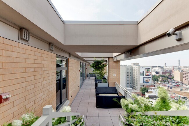 Building Photo - 475 K St NW