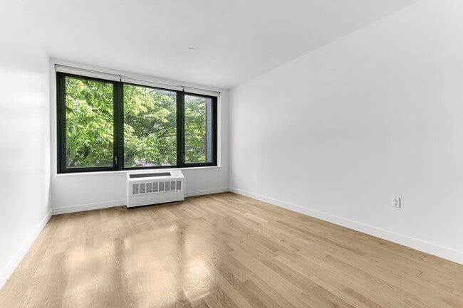 Interior Photo - The Bergen