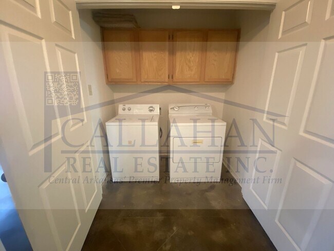 Building Photo - 2 Bedroom Duplex in Sherwood