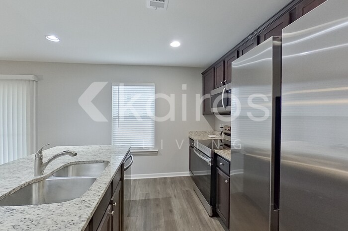 Building Photo - 101 St Phillip Wy