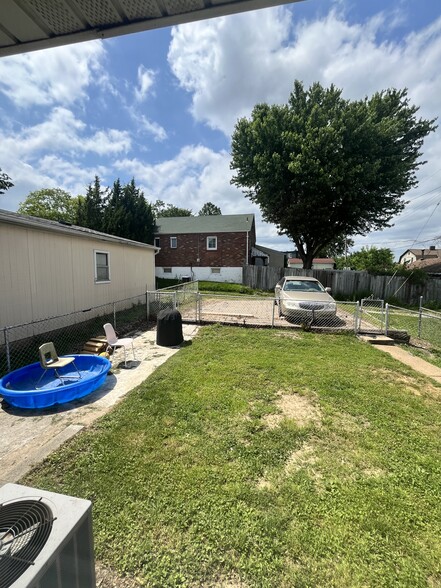 Building Photo - 1309 Wachtel Ave