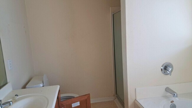 Building Photo - 21842 Grassy Hill Ln