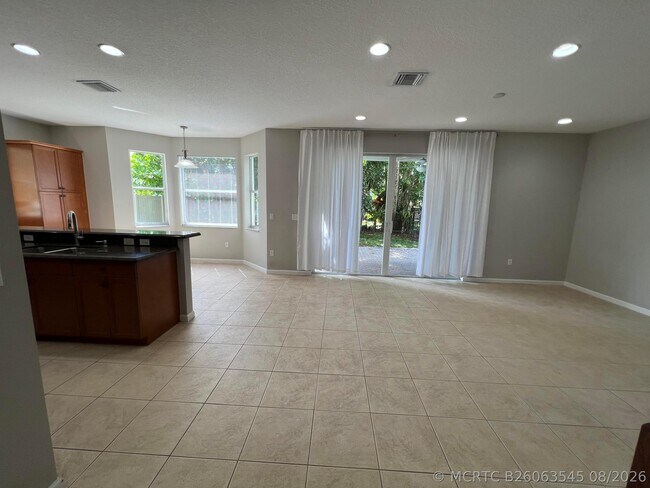 Building Photo - 9070 Dupont Pl