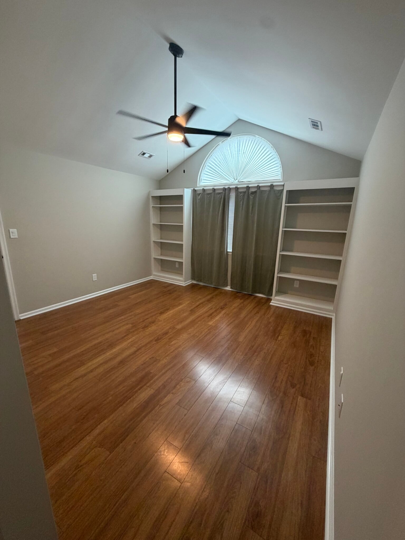 bonus room (den/bedroom/playroom/office) - 514 Cedar Hollow Dr
